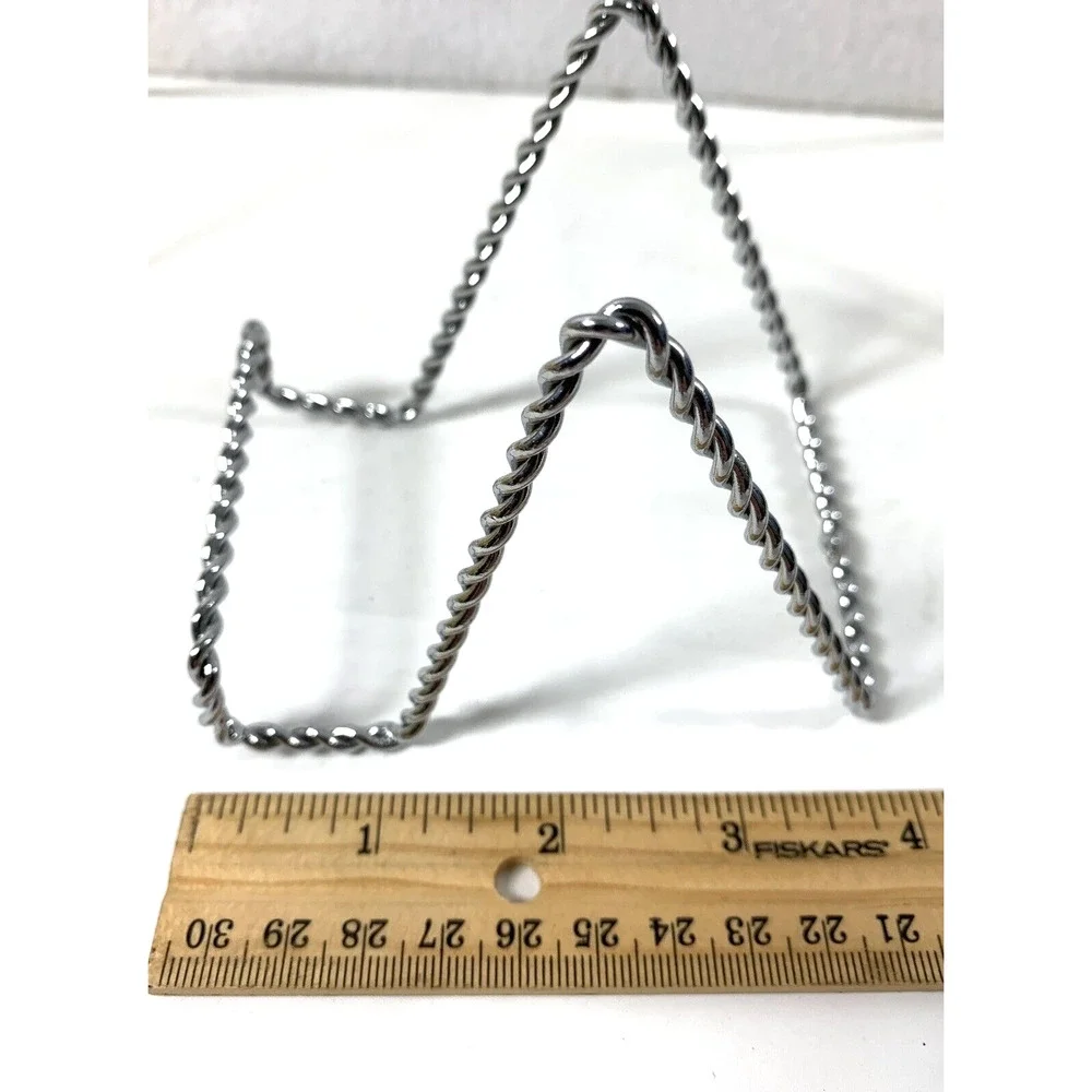 2 Twisted Goldtone & 1 Twisted‎ Silvertone Wire Display Stands Plate Holders - Picture 8 of 13